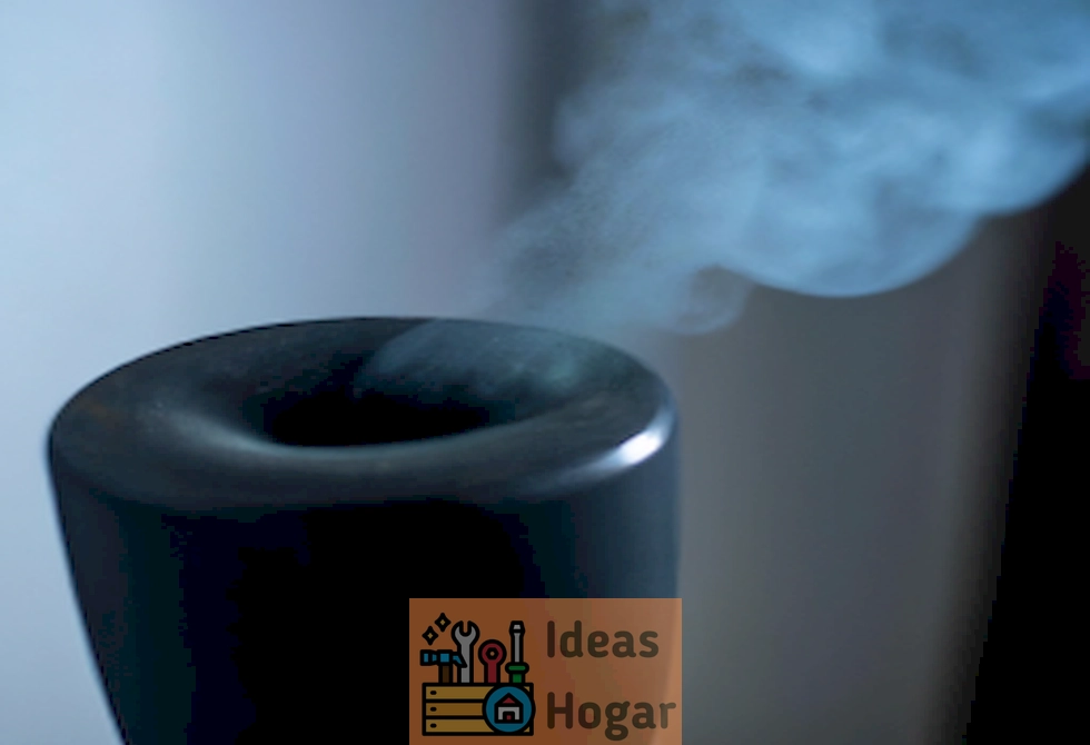 Imagen de una bomba de humo utilizada para combatir las pulgas en el hogar.