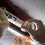 Se puede pintar un conducto de aire en el sótano sin dañarlo